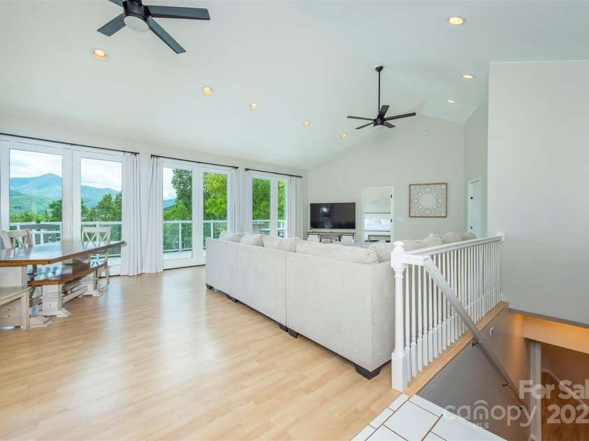 56 Great Horned Owl Road, Candler, NC 28715.  MLS# CAR4255204, YatesRealty ID 18529. 