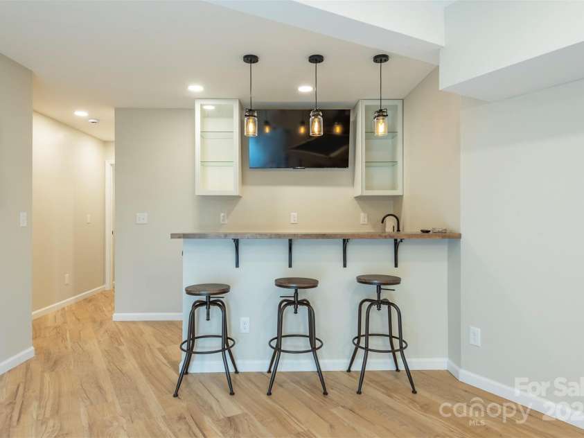 56 Great Horned Owl Road, Candler, NC 28715.  MLS# CAR4255204, YatesRealty ID 18529. 