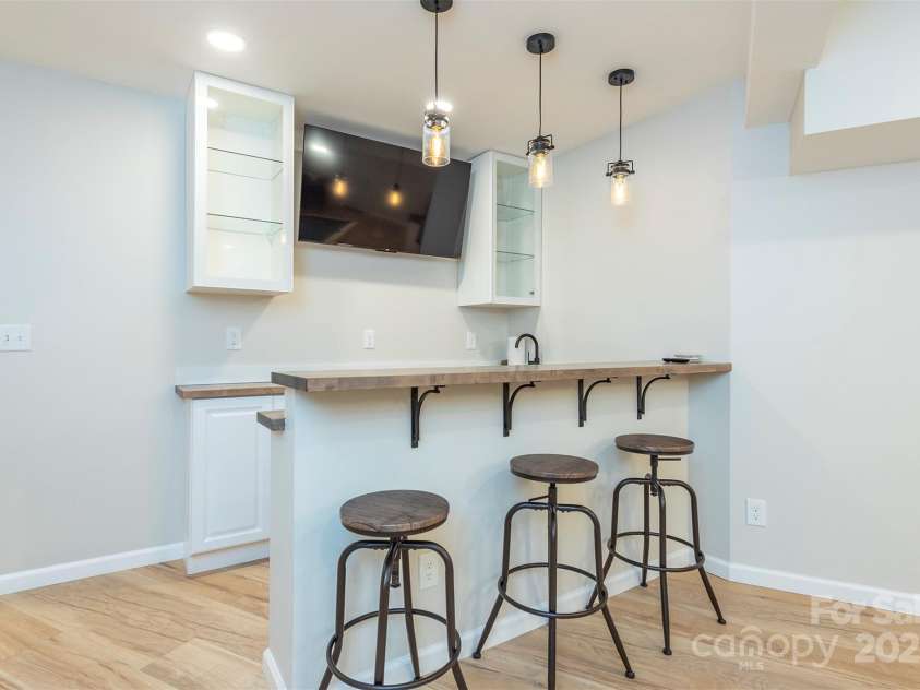 56 Great Horned Owl Road, Candler, NC 28715.  MLS# CAR4255204, YatesRealty ID 18529. 