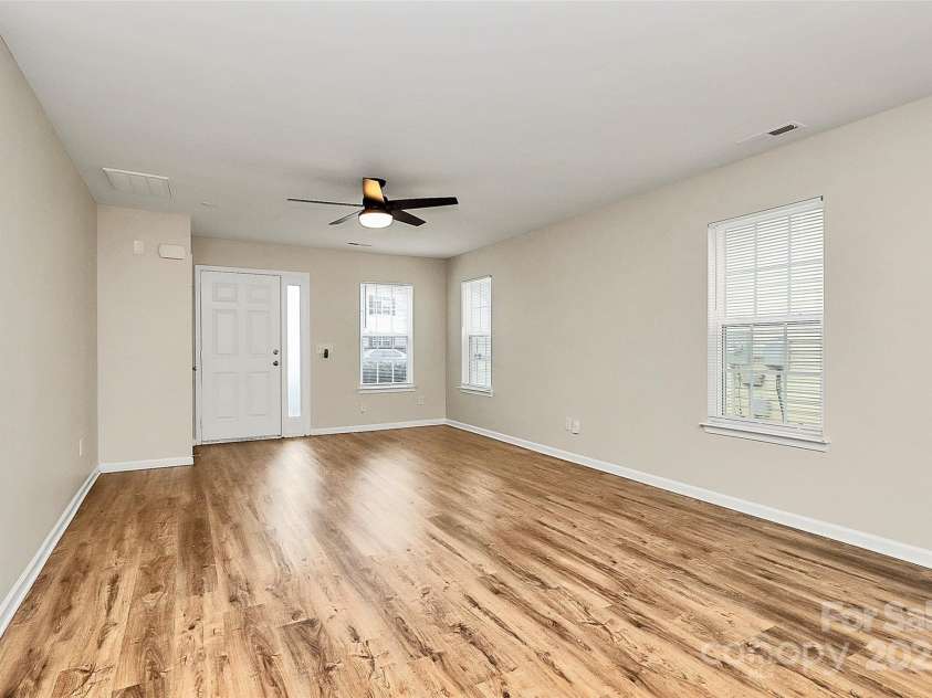 3128 Reid Brook Lane, Charlotte, NC 28208.  MLS# CAR4325843, YatesRealty ID 1853. 