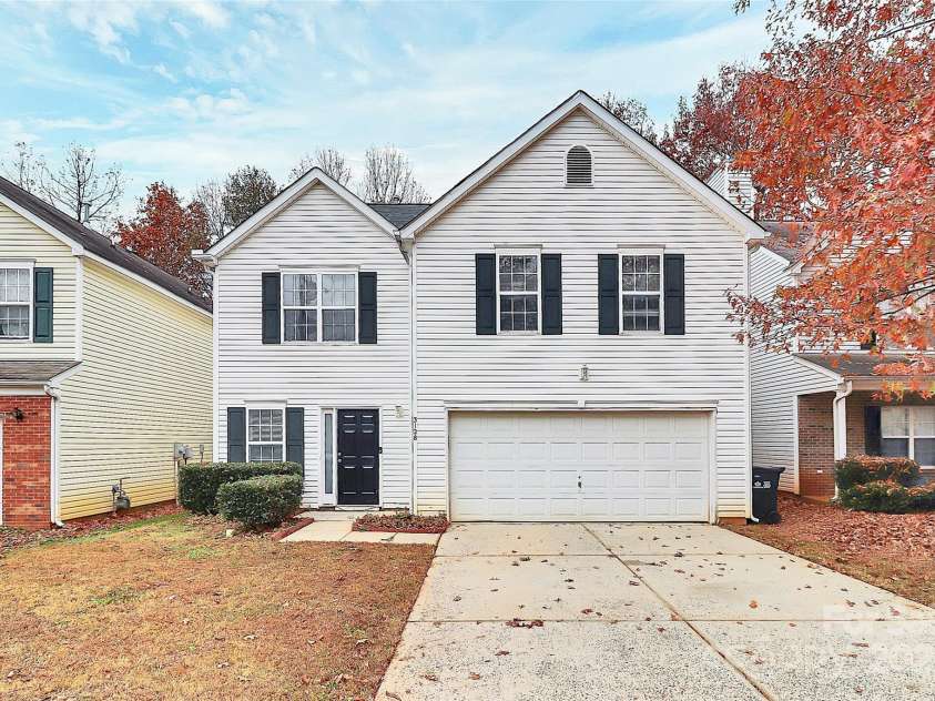 3128 Reid Brook Lane, Charlotte, NC 28208.  MLS# CAR4325843, YatesRealty ID 1853. 