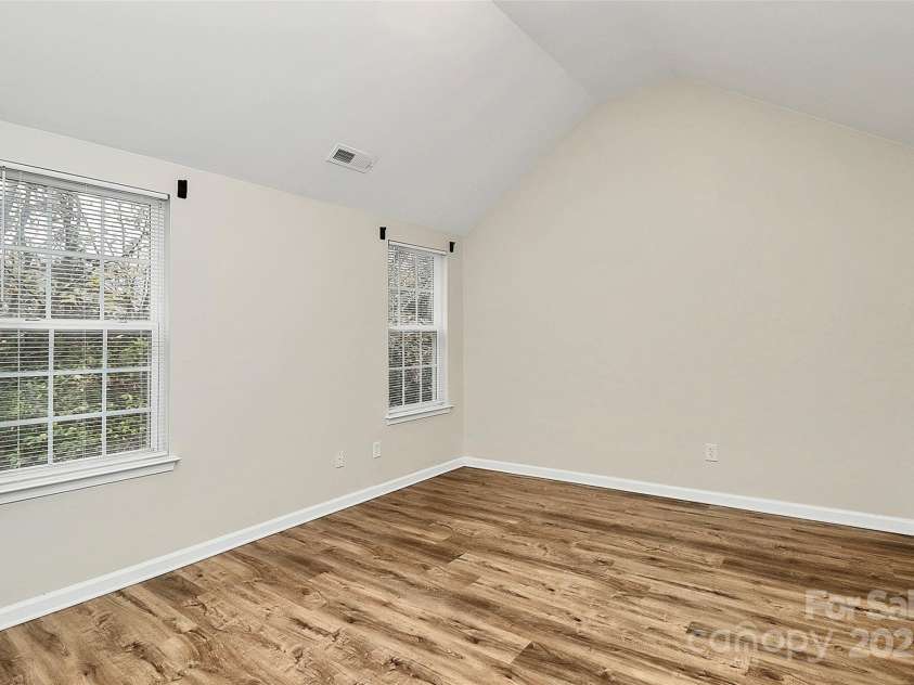 3128 Reid Brook Lane, Charlotte, NC 28208.  MLS# CAR4325843, YatesRealty ID 1853. BR3