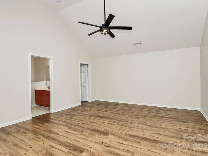 3128 Reid Brook Lane, Charlotte, NC 28208.  MLS# CAR4325843, YatesRealty ID 1853. Primary BR