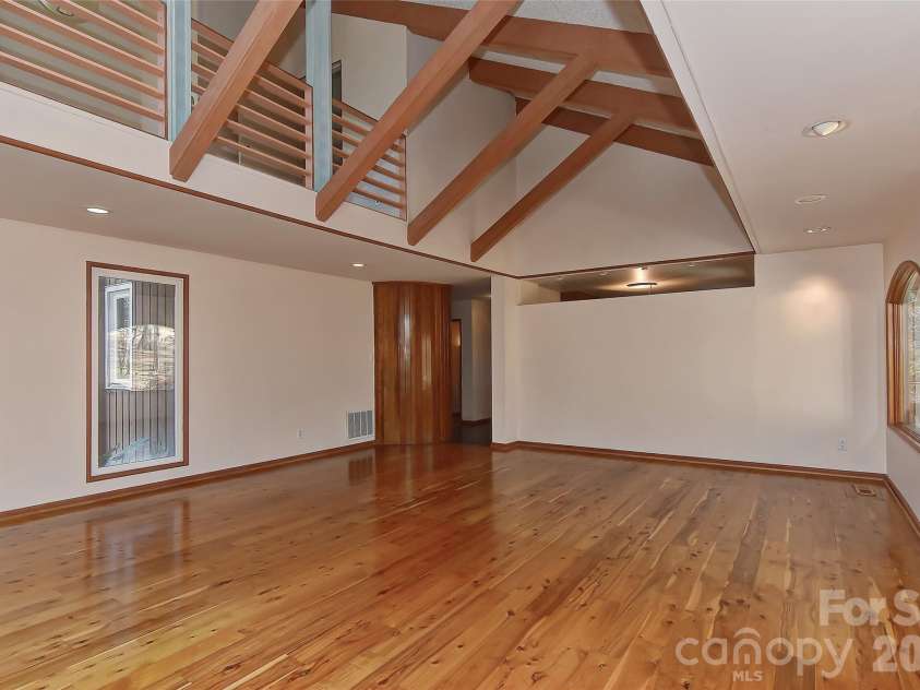 3310 Windbluff Drive, Charlotte, NC 28277.  MLS# CAR4344565, YatesRealty ID 1853. 