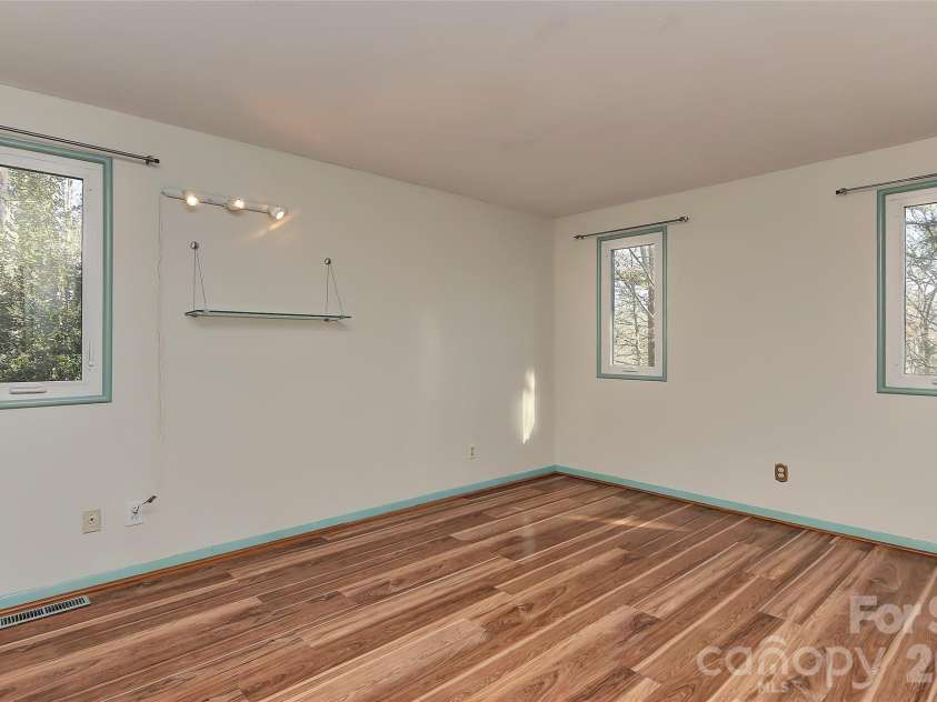 3310 Windbluff Drive, Charlotte, NC 28277.  MLS# CAR4344565, YatesRealty ID 1853. 