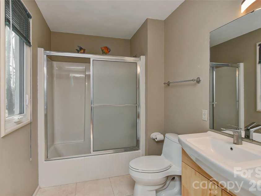 3310 Windbluff Drive, Charlotte, NC 28277.  MLS# CAR4344565, YatesRealty ID 1853. 
