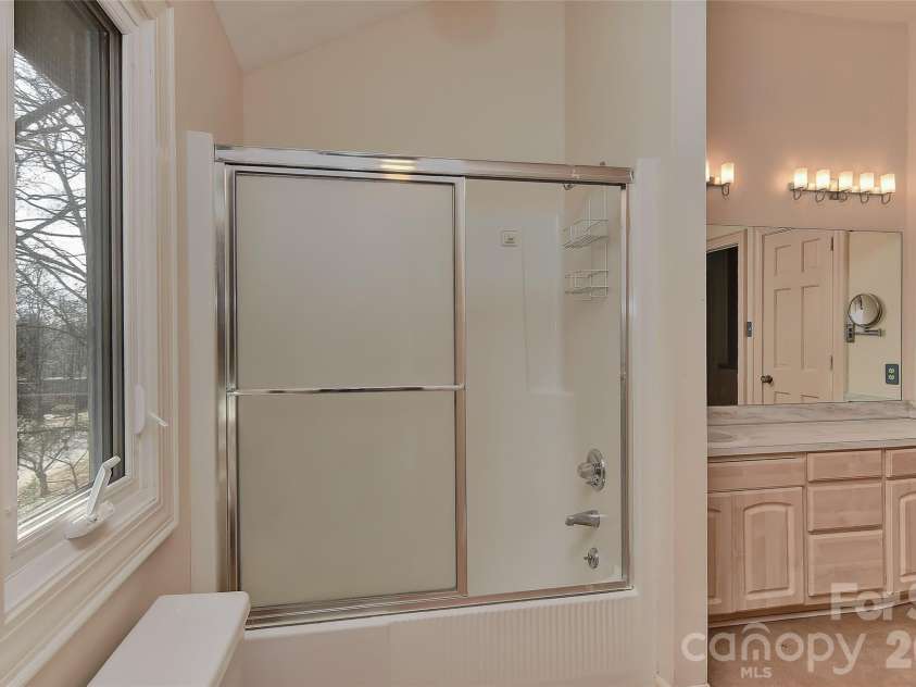 3310 Windbluff Drive, Charlotte, NC 28277.  MLS# CAR4344565, YatesRealty ID 1853. 