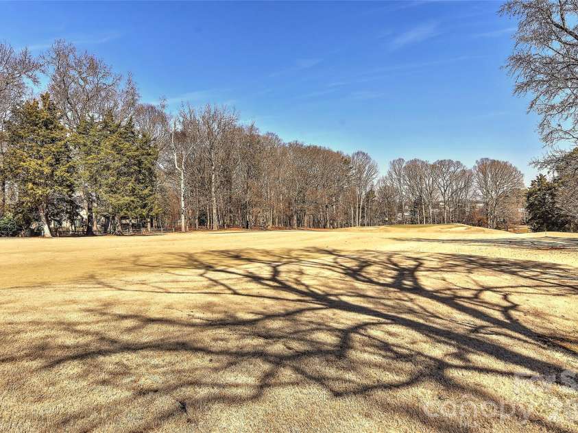 3310 Windbluff Drive, Charlotte, NC 28277.  MLS# CAR4344565, YatesRealty ID 1853. 