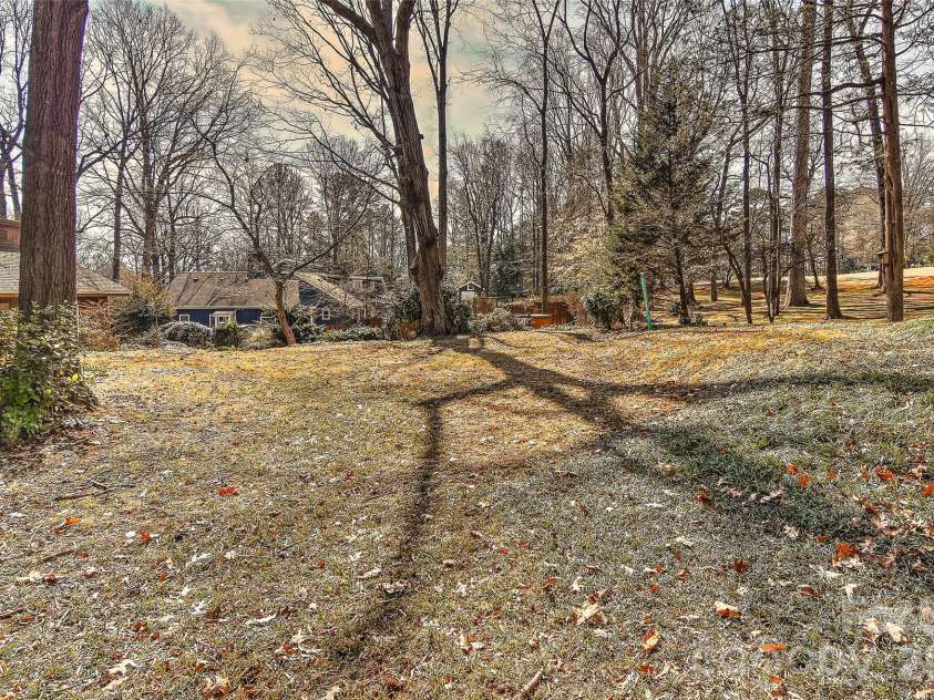 3310 Windbluff Drive, Charlotte, NC 28277.  MLS# CAR4344565, YatesRealty ID 1853. 