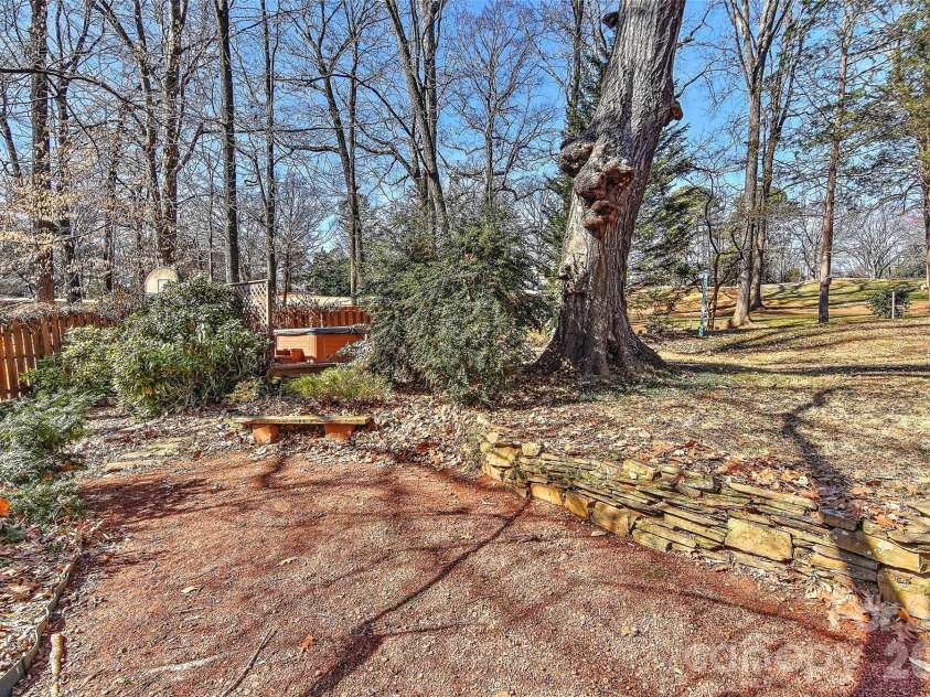 3310 Windbluff Drive, Charlotte, NC 28277.  MLS# CAR4344565, YatesRealty ID 1853. 