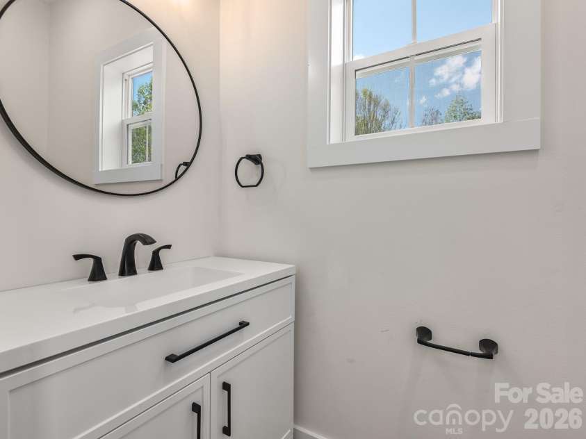 94 Spicewood Road, Weaverville, NC 28787.  MLS# CAR4368872, YatesRealty ID 18530. 
