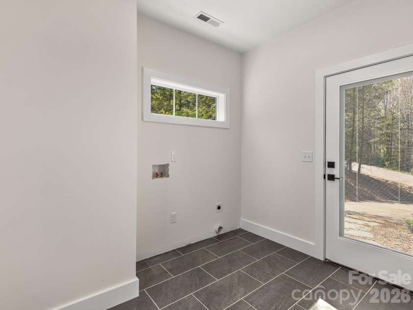 94 Spicewood Road, Weaverville, NC 28787.  MLS# CAR4368872, YatesRealty ID 18530. 