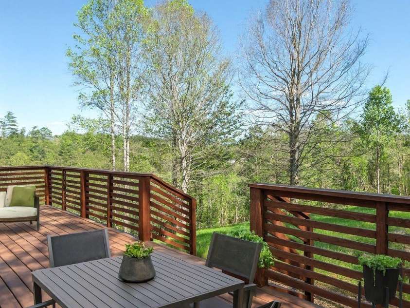 94 Spicewood Road, Weaverville, NC 28787.  MLS# CAR4368872, YatesRealty ID 18530. 