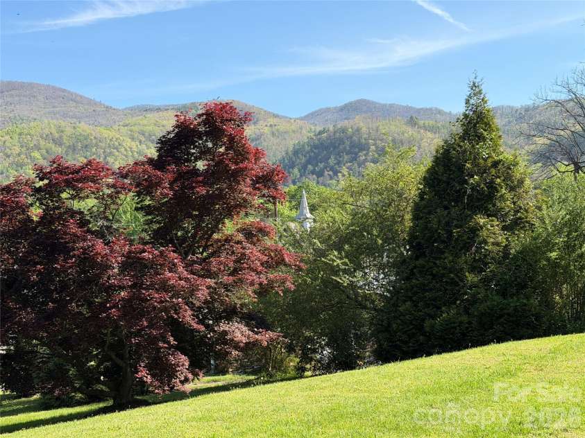 29 Walnut Street, Hot Springs, NC 28743.  MLS# CAR4371472, YatesRealty ID 18531. 
