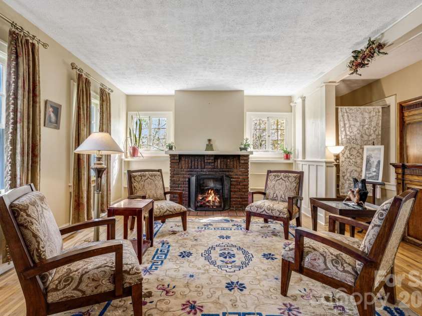 29 Walnut Street, Hot Springs, NC 28743.  MLS# CAR4371472, YatesRealty ID 18531. 