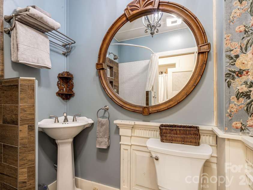 29 Walnut Street, Hot Springs, NC 28743.  MLS# CAR4371472, YatesRealty ID 18531. 