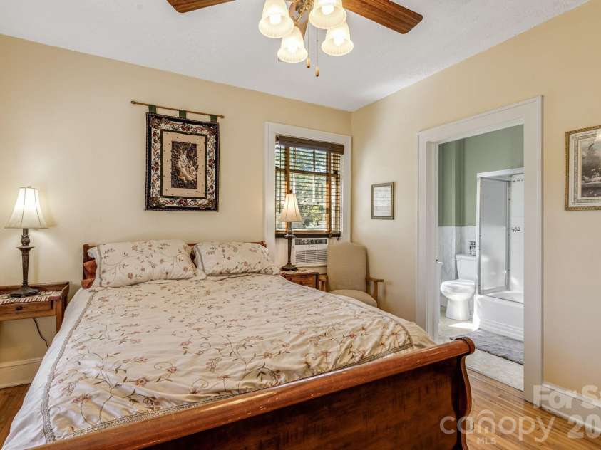 29 Walnut Street, Hot Springs, NC 28743.  MLS# CAR4371472, YatesRealty ID 18531. 