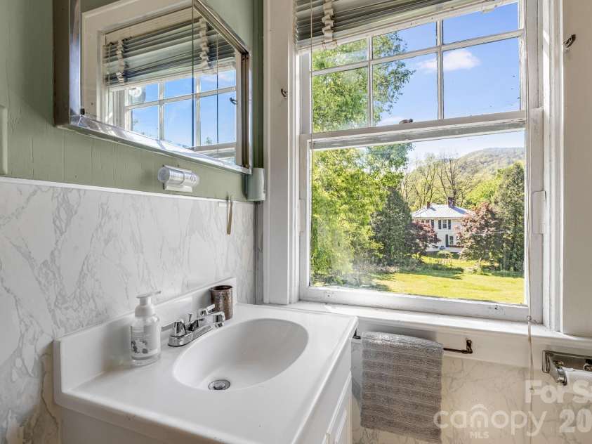 29 Walnut Street, Hot Springs, NC 28743.  MLS# CAR4371472, YatesRealty ID 18531. 