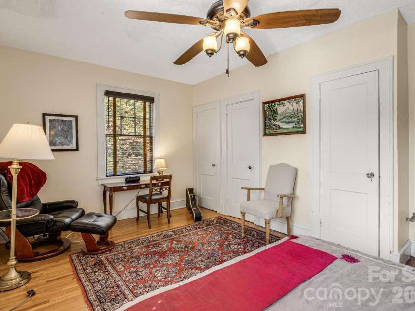 29 Walnut Street, Hot Springs, NC 28743.  MLS# CAR4371472, YatesRealty ID 18531. 