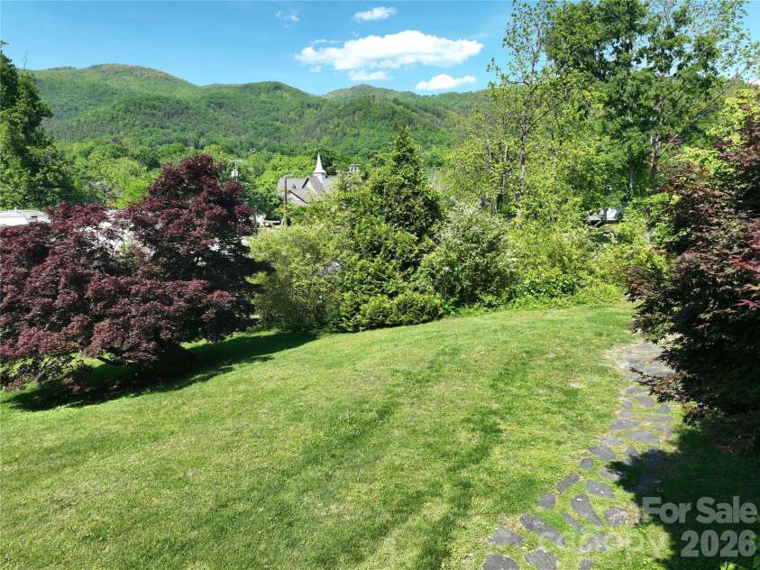 29 Walnut Street, Hot Springs, NC 28743.  MLS# CAR4371472, YatesRealty ID 18531. 