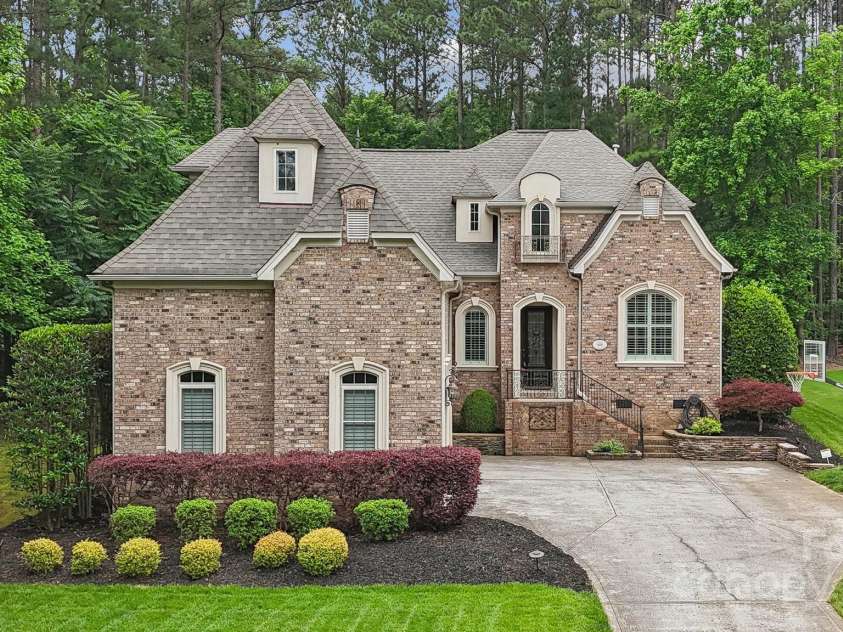 309 Palm Cove Way, York, SC 29745.  MLS# CAR4257902, YatesRealty ID 18531. 