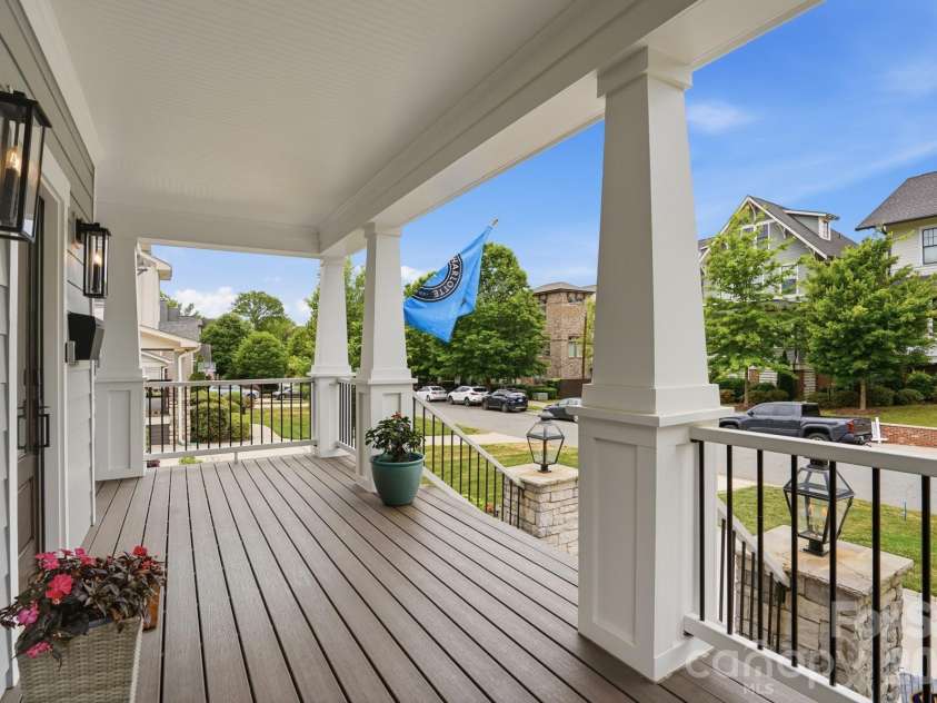 2501 Marshall Place, Charlotte, NC 28203.  MLS# CAR4374983, YatesRealty ID 18532. 