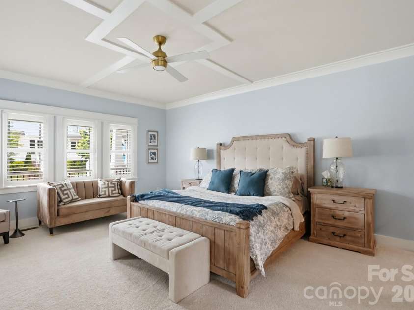2501 Marshall Place, Charlotte, NC 28203.  MLS# CAR4374983, YatesRealty ID 18532. 