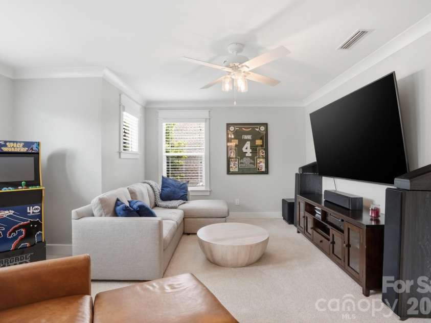 2501 Marshall Place, Charlotte, NC 28203.  MLS# CAR4374983, YatesRealty ID 18532. 