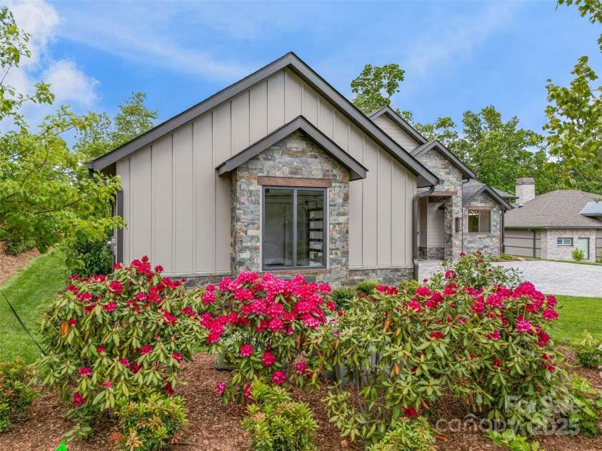 63 Running Creek Trail, Arden, NC 28704.  MLS# CAR4259497, YatesRealty ID 18533. 
