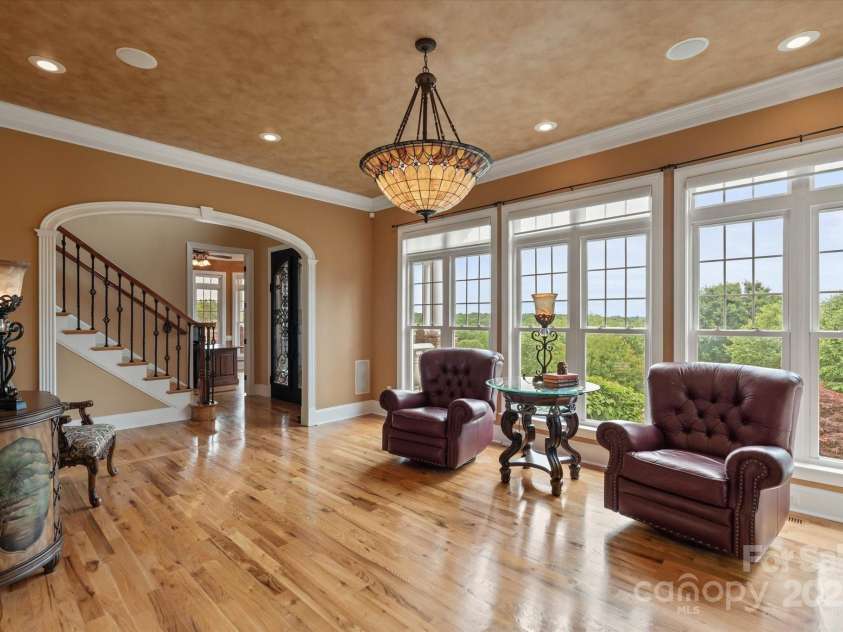 6164 Dwayne Starnes Drive, Hickory, NC 28602.  MLS# CAR4253720, YatesRealty ID 18534. 