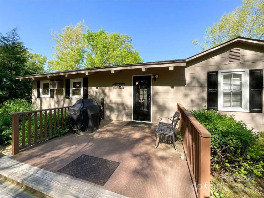 2529 Bowden Road, Camden, SC 29020.  MLS# CAR4247712, YatesRealty ID 18535. 