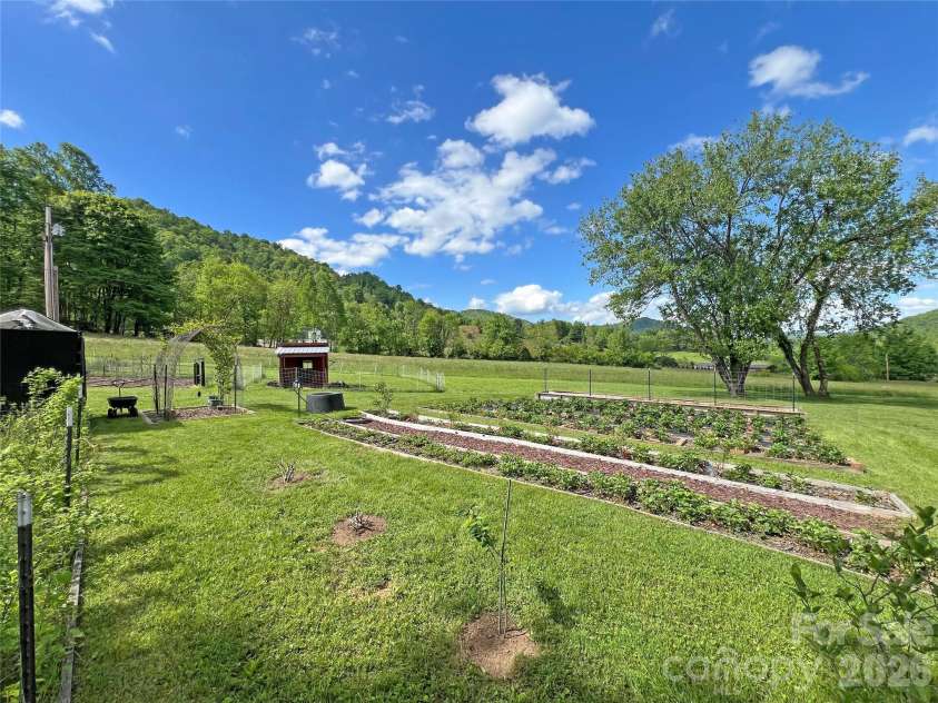 550 Joe Payne Road, Marshall, NC 28753.  MLS# CAR4257370, YatesRealty ID 18535. 