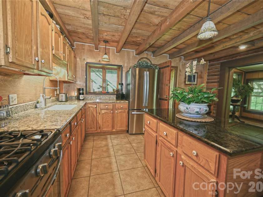 550 Joe Payne Road, Marshall, NC 28753.  MLS# CAR4257370, YatesRealty ID 18535. 