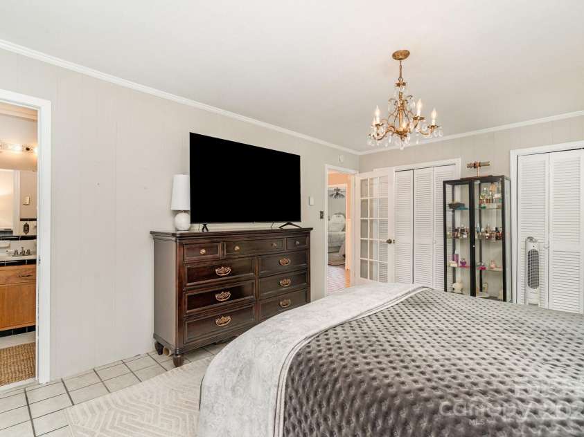 681 Pine Bluff Circle, Kannapolis, NC 28081.  MLS# CAR4286822, YatesRealty ID 18536. 