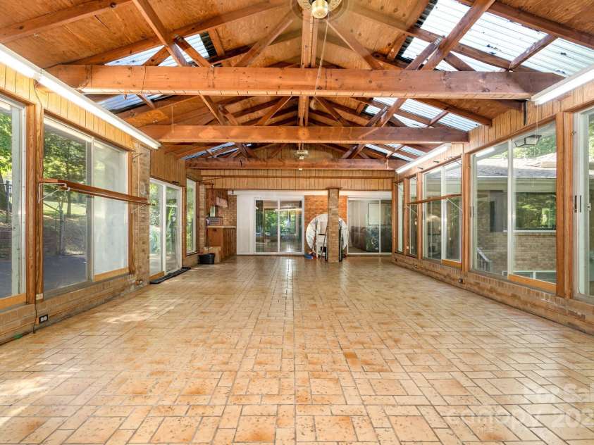 681 Pine Bluff Circle, Kannapolis, NC 28081.  MLS# CAR4286822, YatesRealty ID 18536. 