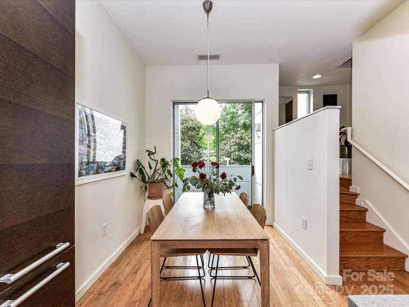 314 Viburnum Way Court, Charlotte, NC 28208.  MLS# CAR4264237, YatesRealty ID 18537. 