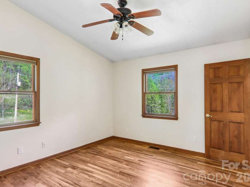 129 Cash Phillips Drive, Mars Hill, NC 28754.  MLS# CAR4371101, YatesRealty ID 18538. Guest Bedroom View 2