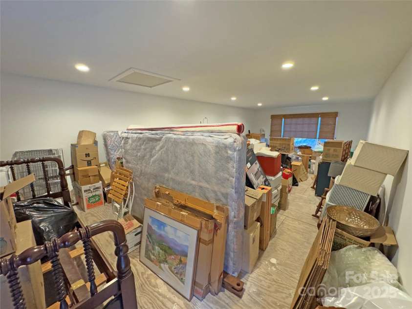 1201 & 1540 Baker Branch Lane, Marshall, NC 28753.  MLS# CAR4220175, YatesRealty ID 18539. Additional almost finished  Space could be another Loft Apartment