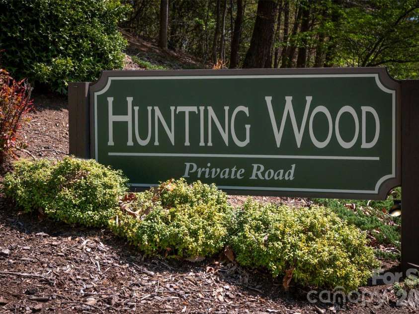 176 Fox Run Lane, Tryon, NC 28782.  MLS# CAR4359459, YatesRealty ID 18539. 