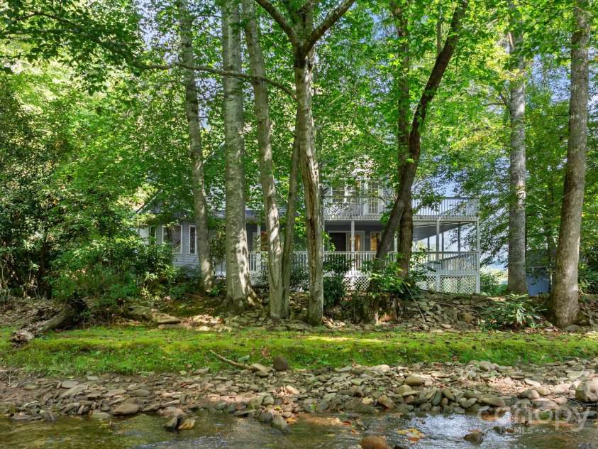 90 Wilds Cove Road, Franklin, NC 28734.  MLS# CAR4297874, YatesRealty ID 1854. 