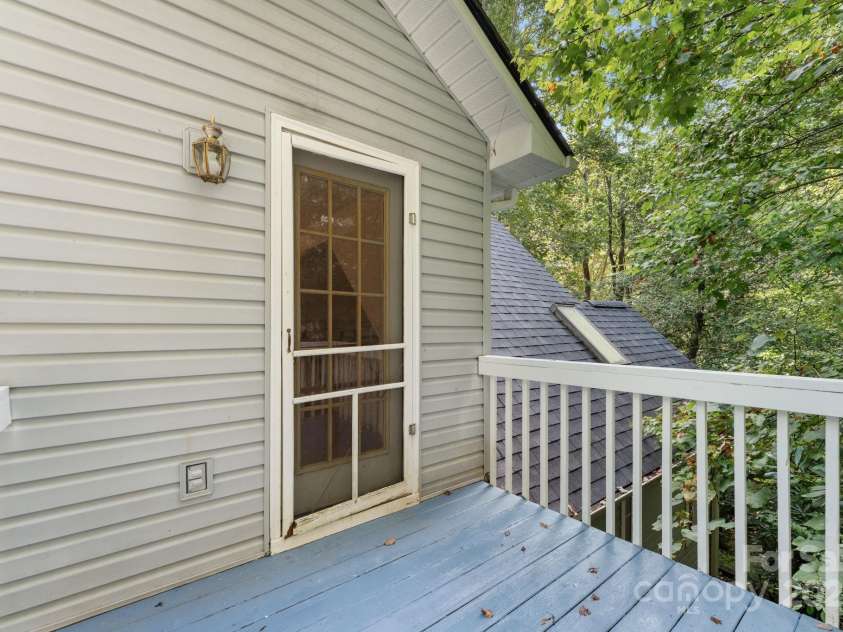 90 Wilds Cove Road, Franklin, NC 28734.  MLS# CAR4297874, YatesRealty ID 1854. 