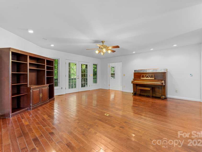 90 Wilds Cove Road, Franklin, NC 28734.  MLS# CAR4297874, YatesRealty ID 1854. 