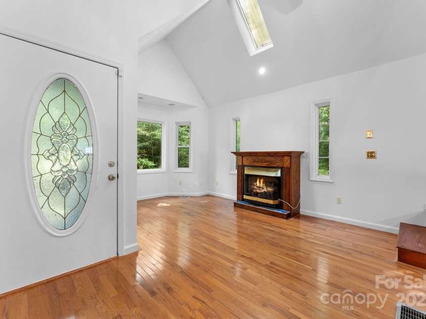 90 Wilds Cove Road, Franklin, NC 28734.  MLS# CAR4297874, YatesRealty ID 1854. 