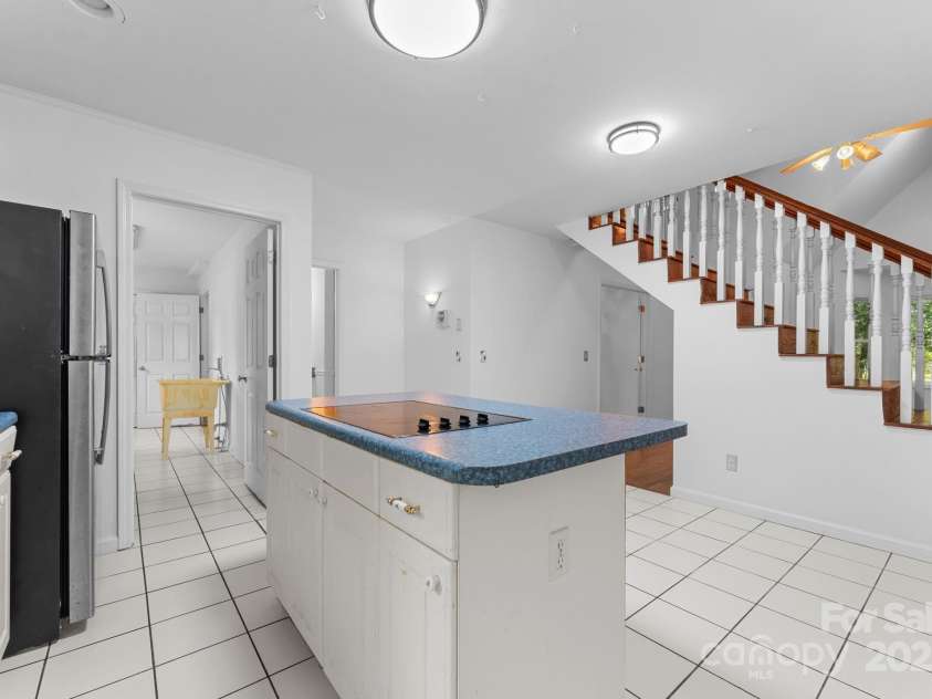 90 Wilds Cove Road, Franklin, NC 28734.  MLS# CAR4297874, YatesRealty ID 1854. 
