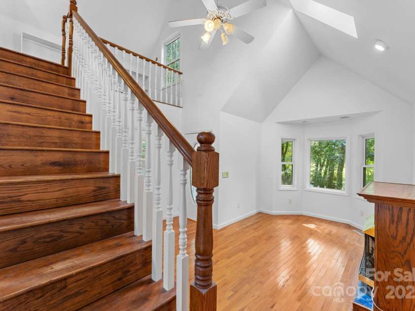 90 Wilds Cove Road, Franklin, NC 28734.  MLS# CAR4297874, YatesRealty ID 1854. 