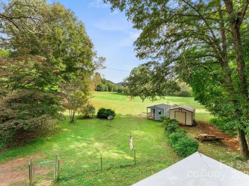 90 Wilds Cove Road, Franklin, NC 28734.  MLS# CAR4297874, YatesRealty ID 1854. 