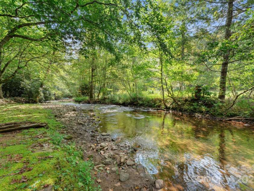 90 Wilds Cove Road, Franklin, NC 28734.  MLS# CAR4297874, YatesRealty ID 1854. 