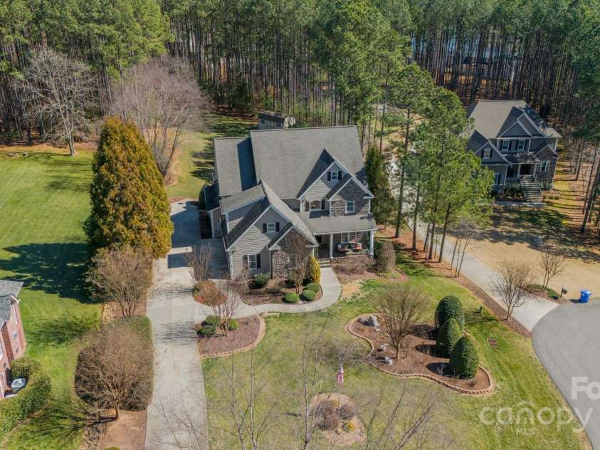 165 Blue Ridge Trail, Mooresville, NC 28117.  MLS# CAR4225294, YatesRealty ID 18540. Aerial view of the front of the home.