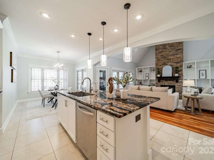 165 Blue Ridge Trail, Mooresville, NC 28117.  MLS# CAR4225294, YatesRealty ID 18540. View of the open floorplan from the kitchen.