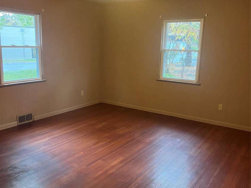 243 Governors View, Asheville, NC 28805.  MLS# CAR4317997, YatesRealty ID 18540. 